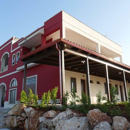 Tenuta Cavalieri Leverano Esterno foto