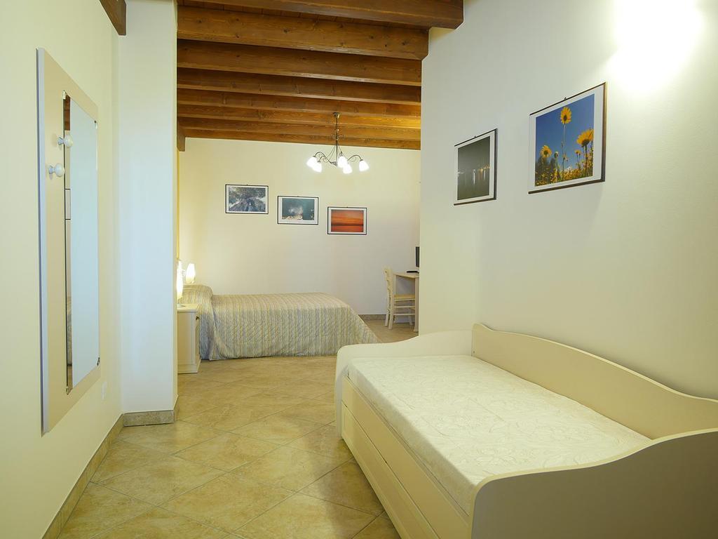Tenuta Cavalieri Leverano Camera foto